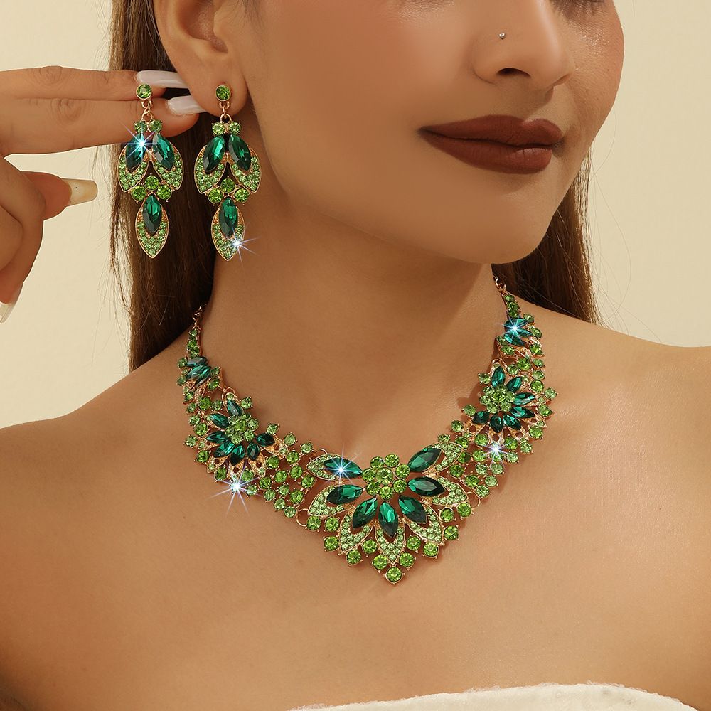 Ladies Jewelries 2 Sets Necklace+Earrings-Green