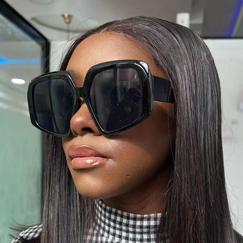 97121 New Retro Irregular Frame Sunglasses Women Fashion Trendy Ladies Cat Eye Large Frame Sunglasses