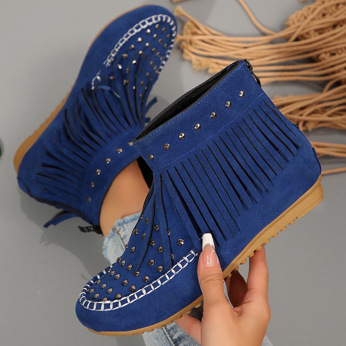 Female boots short boots autumn and winter new rivet Europe and the United States large size flat tassel boots