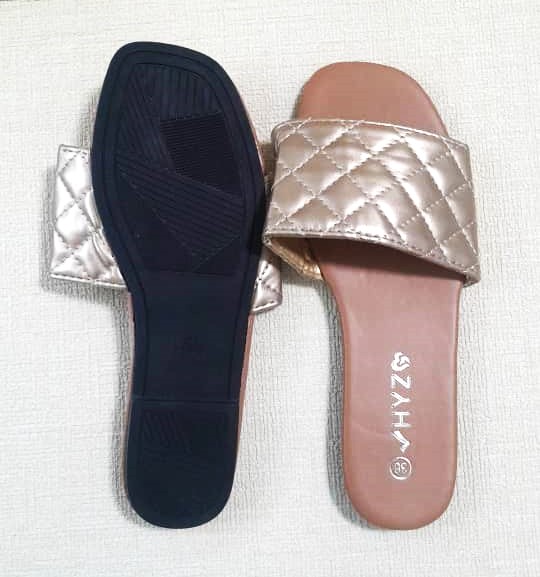 Trending Couple Design Popular Slides women factory flat sandals Slide Slippers
