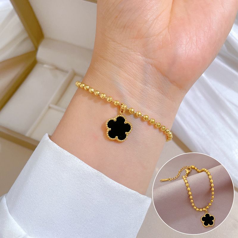 Minimalist Cold Style Round Bead Chain Bracelet with Black Enamel Five Leaf Clover Charm for Women Vintage Lucky Grass Titanium Steel Wrist Jewelry Adjustable Extension Chain Anti-fade Waterproof Daily Fashion Accessory Friendship Gift Two Classic Gold Silver Solid Color Options
