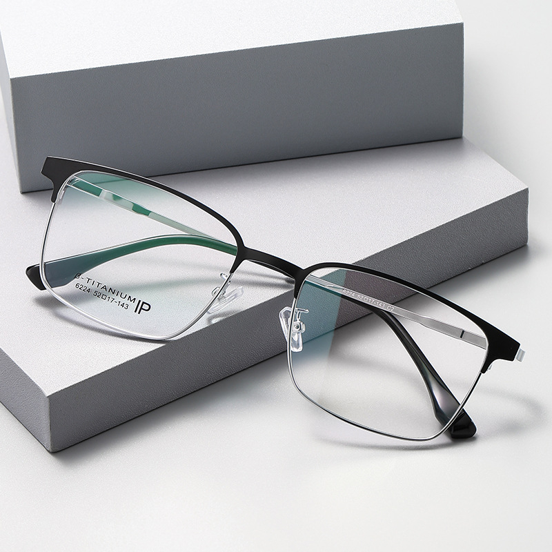 4226 New Trendy Anti Blue Light Frames Optical Reading Glasses for Men Women Titanium Classical Lightweight Optic Eye-wear