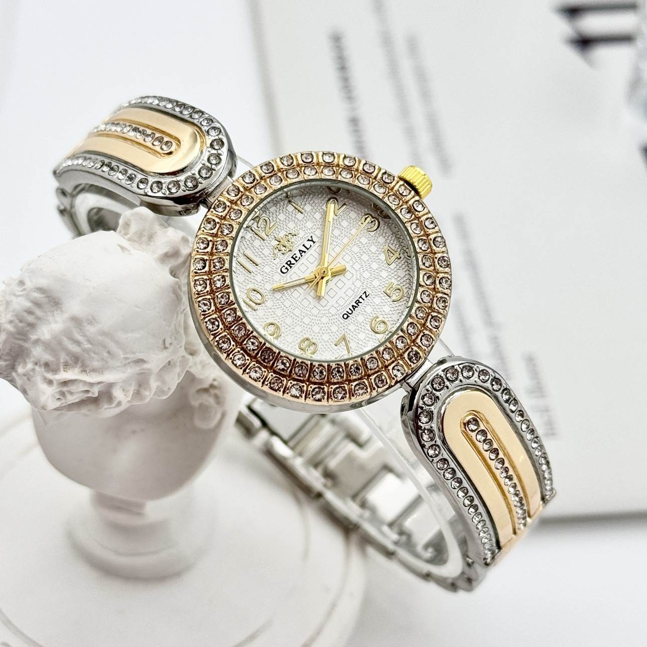 Fashion Bangle Quartz Watch for Ladies, Elegant Slim Bracelet Style Female Wristwatch, Stylish Daily Dress Timepiece Gift for Women