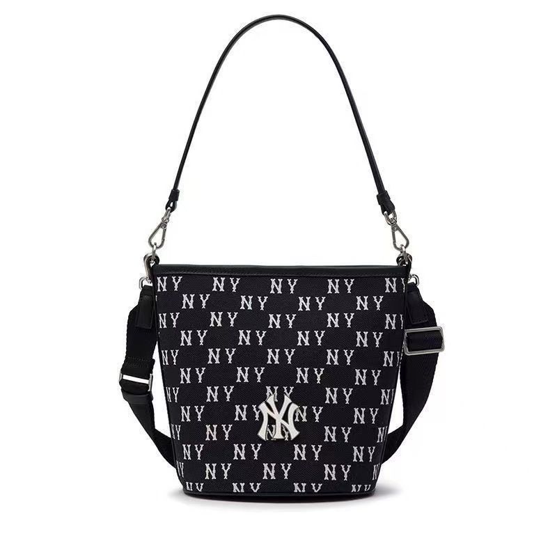 MLB Retro Vintage Flower Bucket Bag NY Full Label Embroidered Bucket Bag Single Shoulder Crossbody Bag Men's and Women's Versatile Casual Bag 