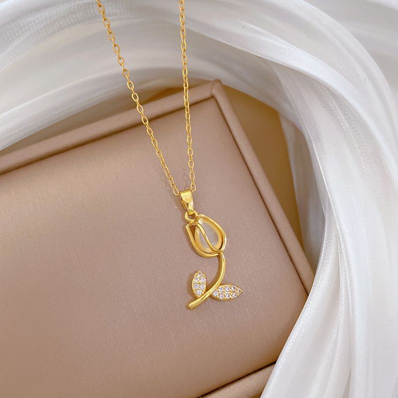 Women Titanium Steel Tulip Cat‑Eye Stone Pendant Clavicle Necklace, Micro‑Paved Zircon Leaf Charm Necklace, Elegant Light‑Luxury Fashion Neck Jewelry, Adjustable 40+5cm Chain, Versatile Daily Dating Casual Accessory Gift for Ladies