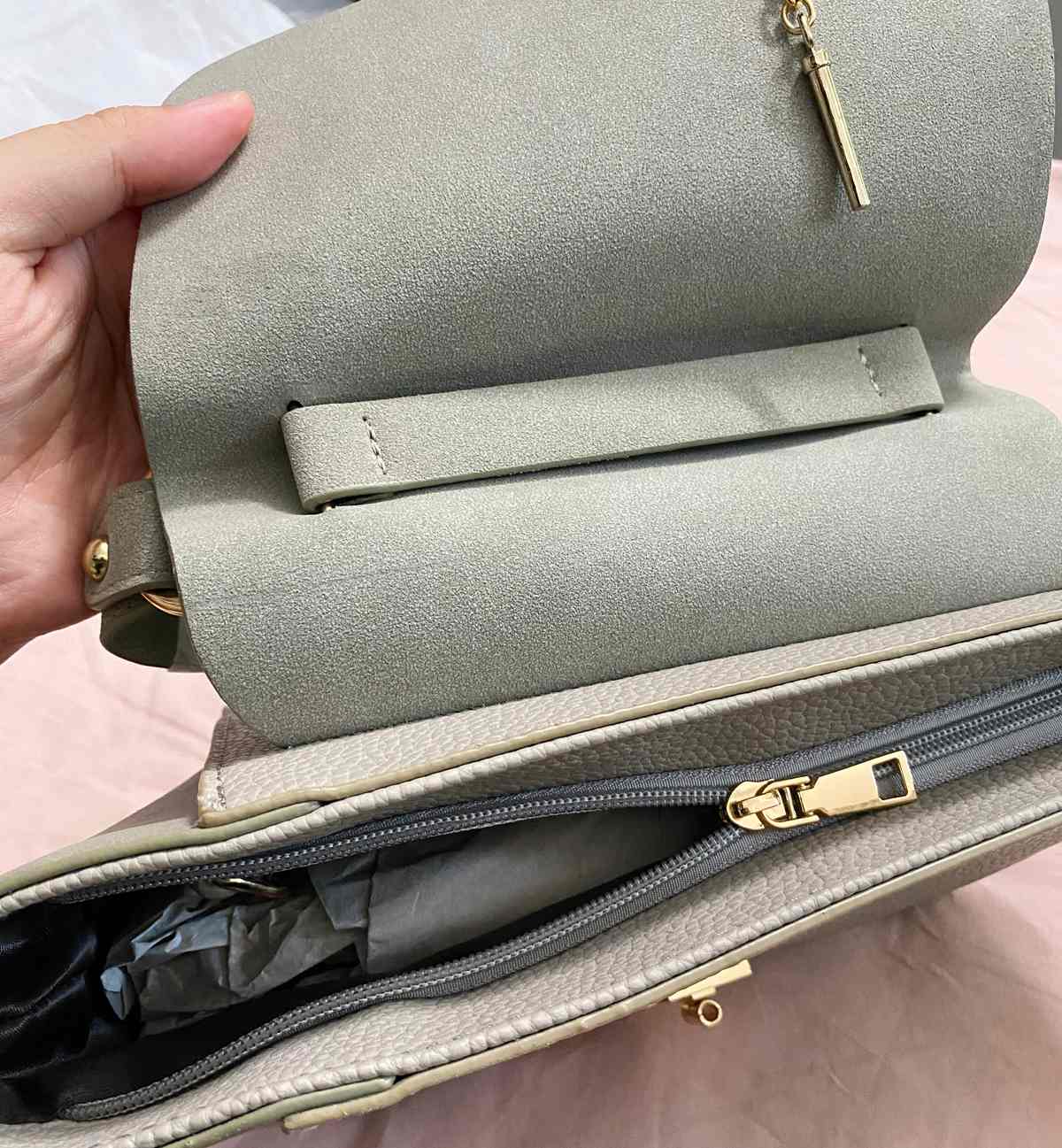 New frosted European and American retro chain crossbody small bag hand-held simple wing bag Bags