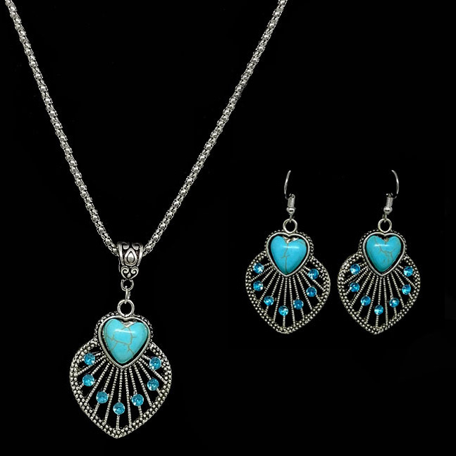 00301-10 Retro Bohemian Leaf Pendant Love Heart Turquoise Necklace Earrings Jewelry Set