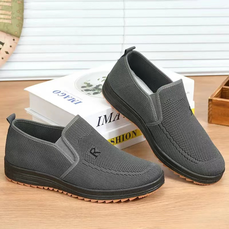 A06 Men Cloth Shoes Breathable Thick-Soled Soft Sole Lightweight Non-Slip Casual Shoes