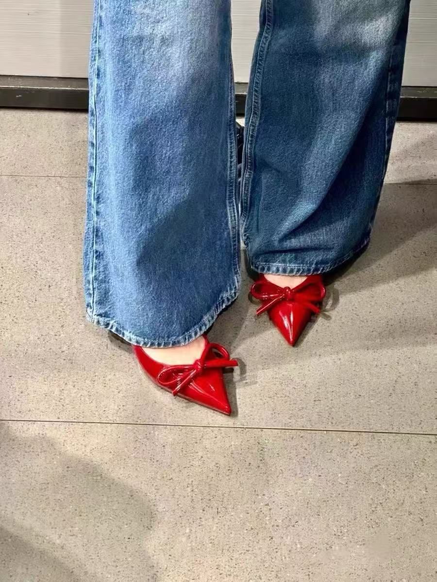 European and American style bow high-heeled pointed-toe sandals for women in summer 2025, red patent leather pointed-toe mules single shoes