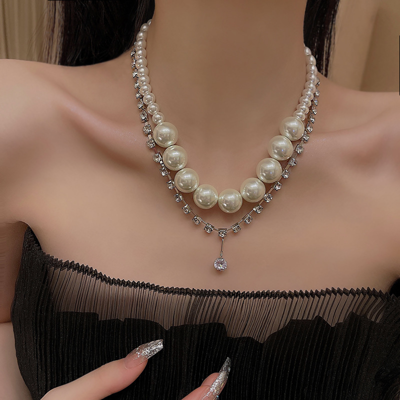 X935 Women's Vintage Pearl Double-Layered Necklace Can Be Worn Alone A Collarbone Chain