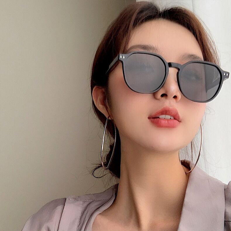 3528 Round Sunglasses Women Big Grame Cute Girl Glasses Luxury Designer Shades for Women Vintage Cat Eye Gafas De Sol Hombre