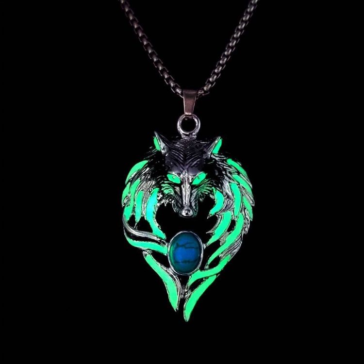 Street domineering Wolf King luminous necklace CRRSHOP Luminous pendant necklace, Hip Hop Turquoise Diamond Glow Pendant necklace free shipping