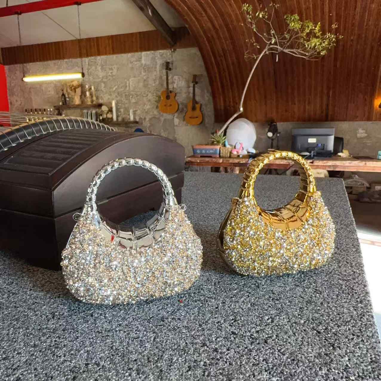 Luxury Rhinestone Inlaid Acrylic Women Evening Bag Glitter Diamond Mini Handbag Elegant Party Clutch Bag For Women Kids
