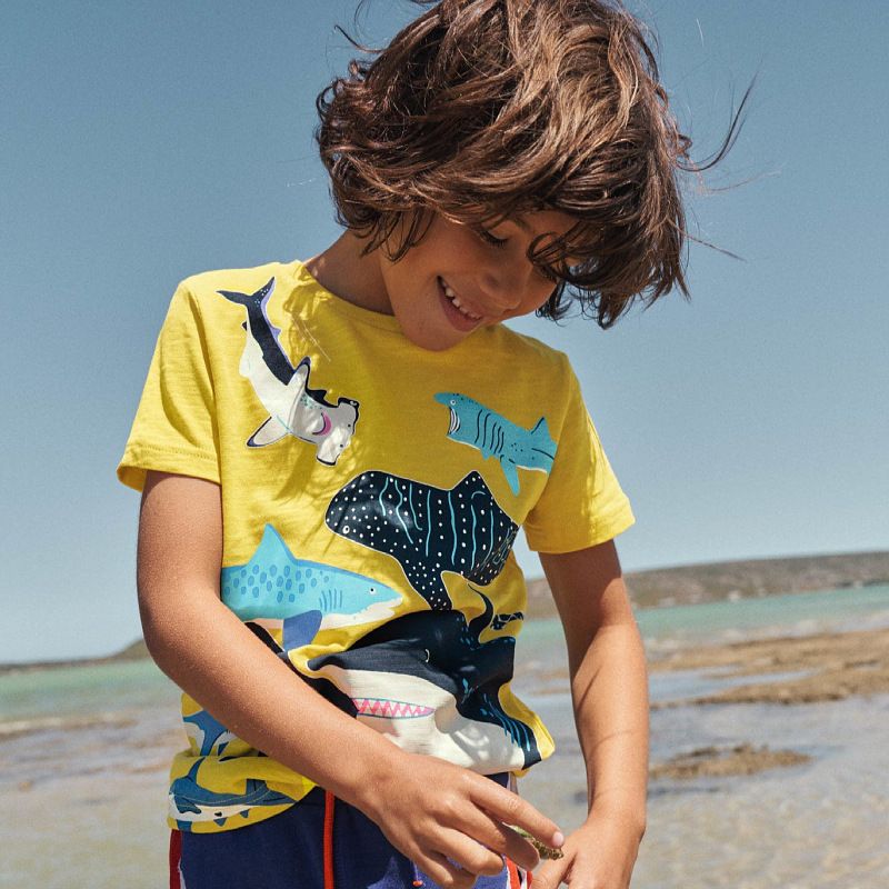 Children glow-in-the-dark shark pattern 2024 summer new short-sleeved top children's T-shirt 671921