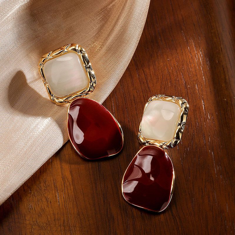 1243 Women's Retro Square Earrings Irregular Burgundy Earrings