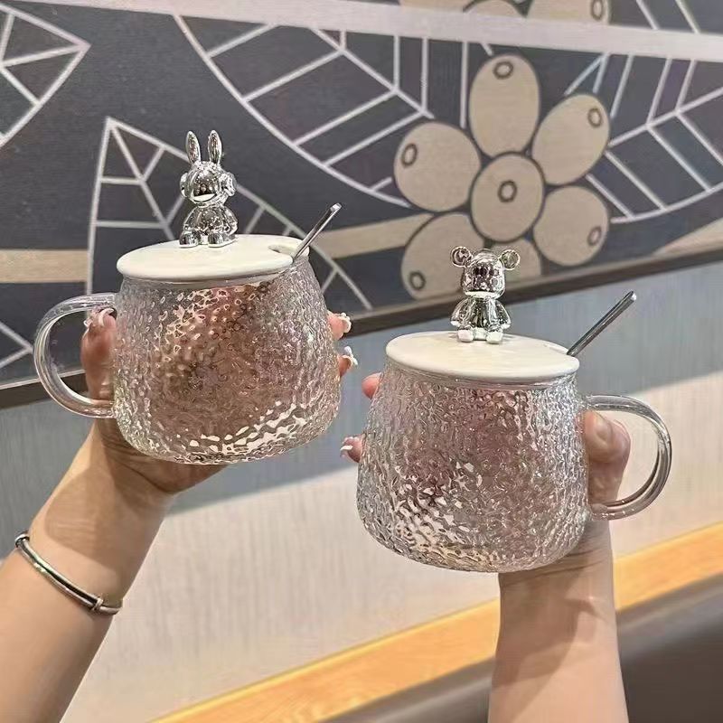 "Hammer Texture Meets Cute Bear! Glass Water Cup with Spoon, Start Your Delicate Drinking Time"
