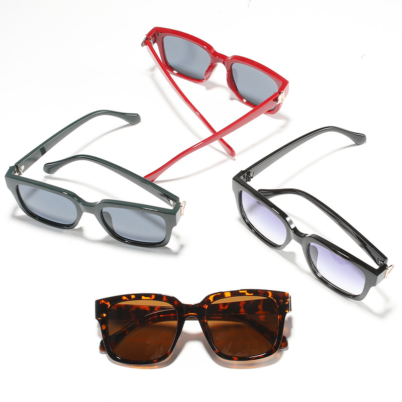 6806 Square Sunglasses Women Large Square Sunglasses Men Black Frame Vintage Retro Sun Glasses Female Male UV400 Driving Eyewear