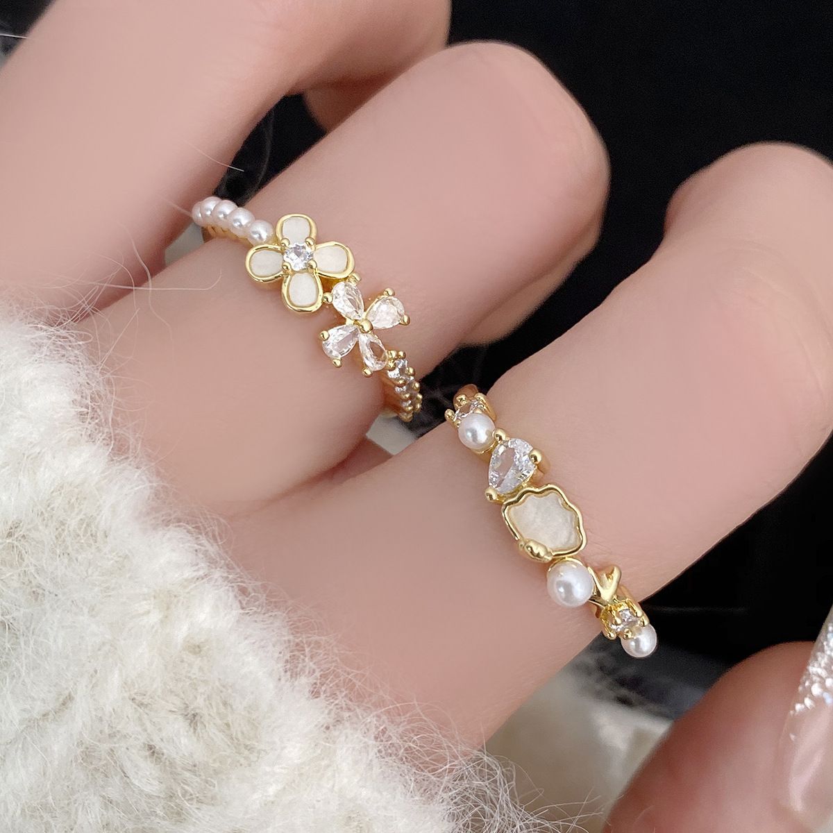 A362 Women's Niche Flower Zircon Ring Pearl Shell Ring