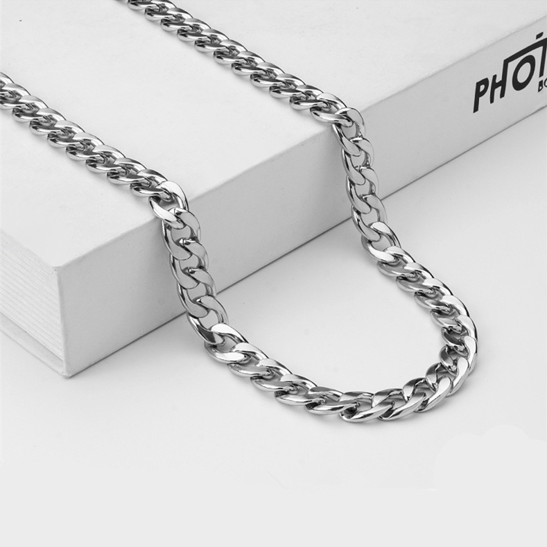 304 Hip Hop Necklace Clavicle Chain Cuban Chain Stainless Steel Figaro Necklace For Men And Women Necklaces