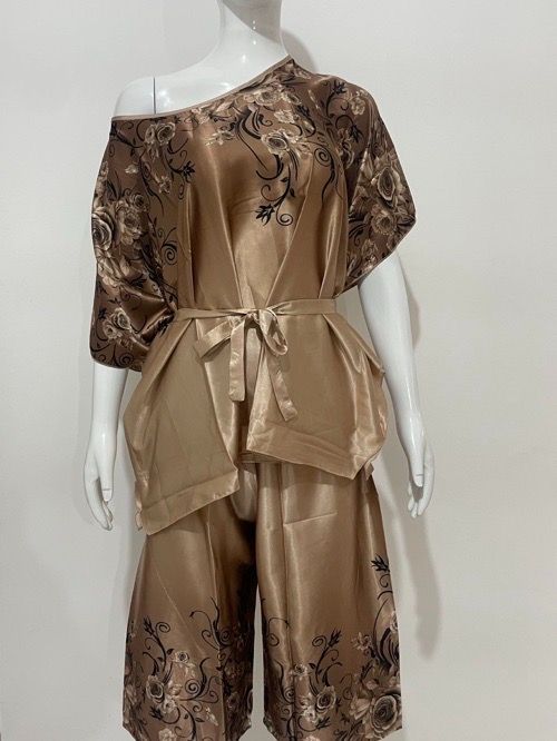 Sexy Ladies Cool Mock Silk Satin Bathrobes Dressing Gowns Comfortable Simple Loungewear Midi Multicolor Resort Style Casual Shirt Shorts Set
