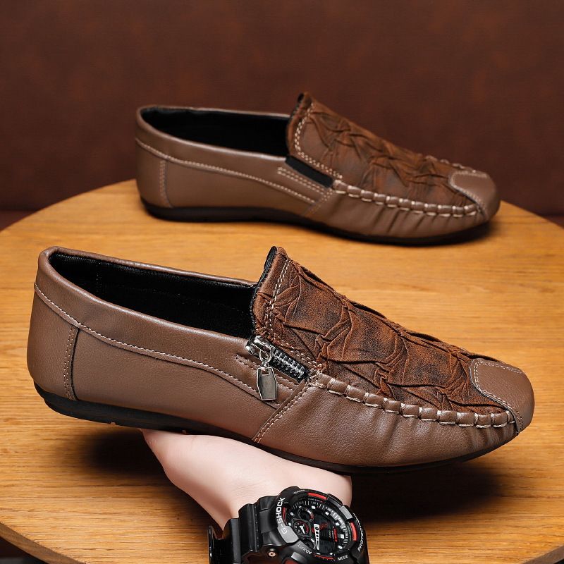 Korean Style Men's Loafers 2025 New Slip-On Driving Moccasins Bean Sole Slides Casual Leather Shoes Trendy Youth Footwear