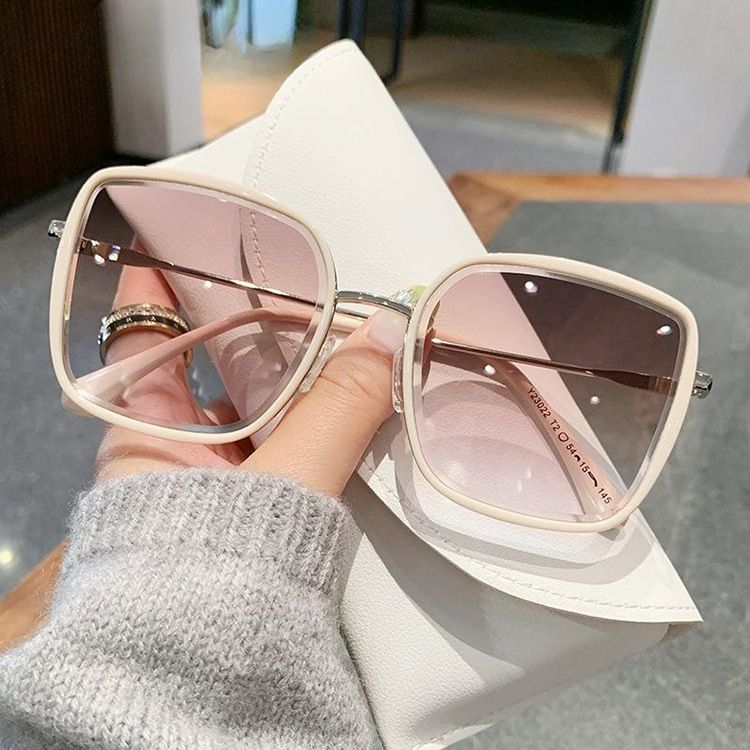 4162 Men's and Women's New Fashion Metal Square Frame Sunglasses UV Protection Sunglasses