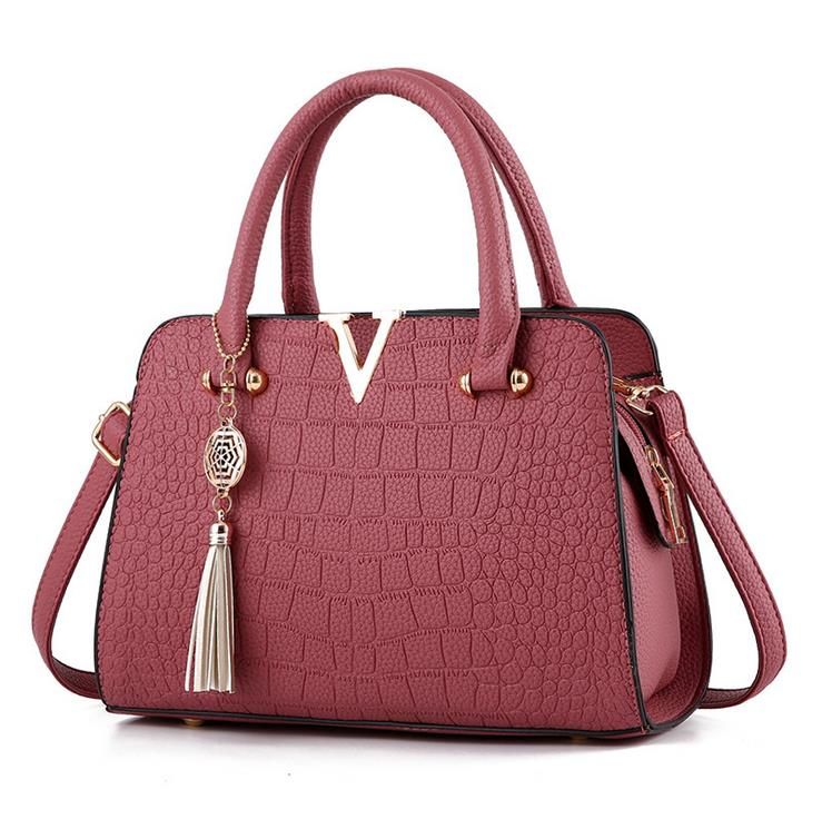 Crocodile leather women's bag V letter designer women's handbagRubber Red