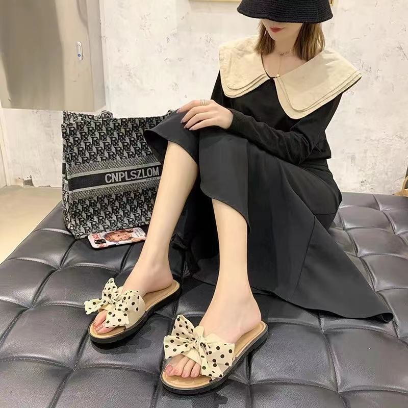 All-match non-slip one-word sandals and slippers