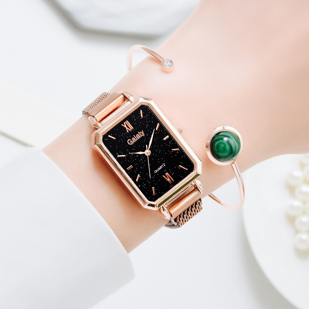 Fashion Ladies Bracelet + Watch Package Alloy Mesh Belt Small Green Watch Trend Ladies Square Head Quartz Watch Women's Watch