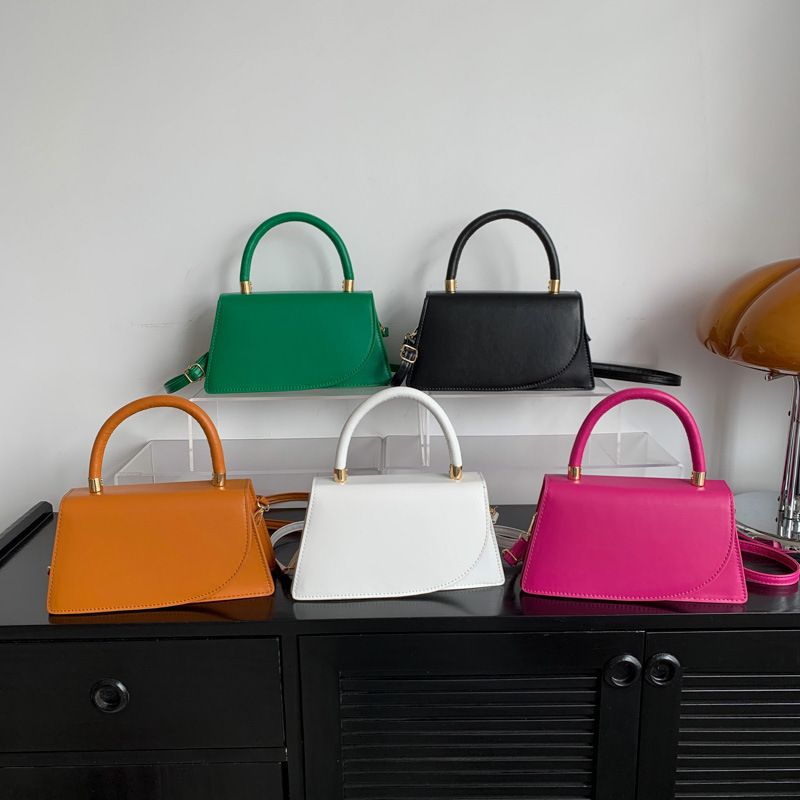 Exotic style small handbag for women, new trendy plain color crossbody bag, fashionable handbag, small square bag, trendy PU bag
