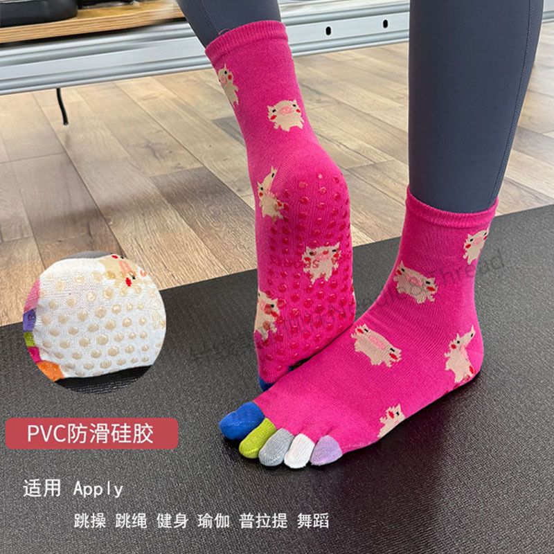 Women Mid Long Calf Five Toe Yoga Socks Cute Cartoon Animal Print Colorful Split Toe Silicone Dot Non Slip Pilates Socks Soft Cotton Breathable Wear Resistant Anti Fall Quiet Jump Indoor Floor Fitness Dance Workout Sport Socks One Size 4 Pastel Colors
