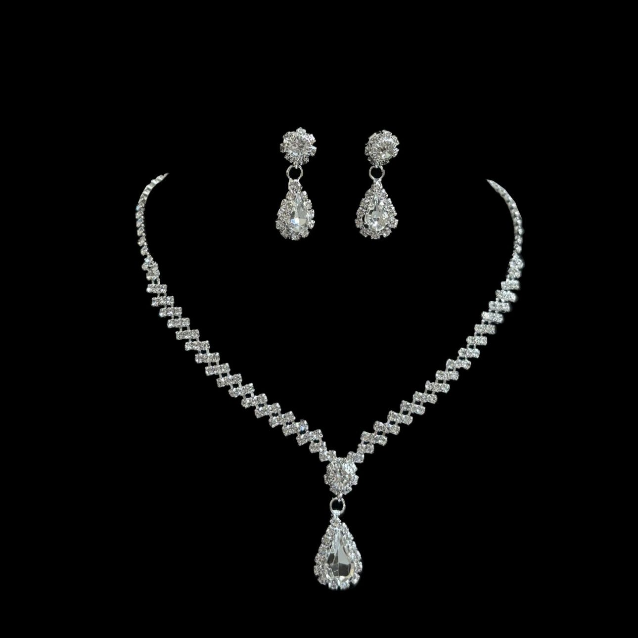 European Light Luxury Rhinestone Jewelry Set Cross Water Drop V Shape Tassel Clavicle Necklace Matching Drop Earrings Elegant Temperament Women Jewelry for Wedding Party Dating Daily Outfit