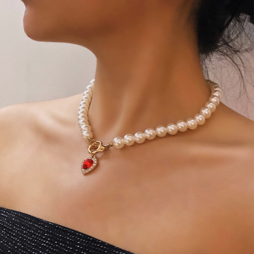 54280 Vintage Pearl Necklace For Women Retro Red Crystal Heart Pendant Pearl Choker Necklaces Gifts Jewelry
