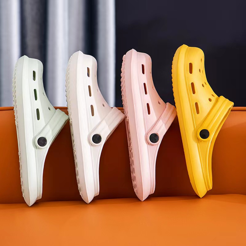 2022 new men's and women's hole shoes summer non-slip couples lightweight EVA breathable beach shoes wholesale