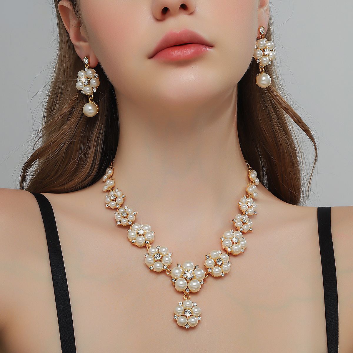 Vintage Premium Pearl Necklace Earrings 2Pcs Jewelry Set Exquisite High-end Design Inlaid Tiny Sparkling Rhinestones 48.5cm Adjustable Gold Chain Versatile Bridal Daily Matching Accessories Eco-friendly Alloy Wedding Banquet Evening Prom Gown Decor Elegant Women Formal Fashion Holiday Gift Ornaments
