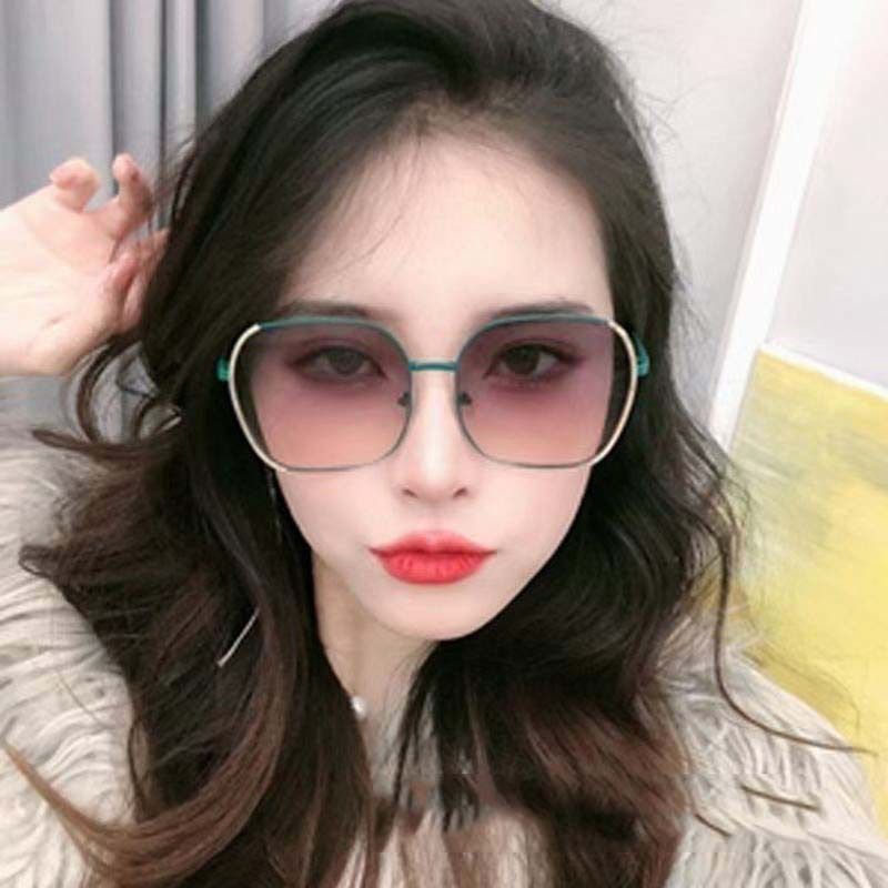 2026 New Trendy Women Metal Sunglasses, Fashion Internet Celebrity Style UV400 Anti-UV Sun Glasses, Lightweight Retro Stylish Eyewear for Outdoor Travel Driving Street Daily Wear