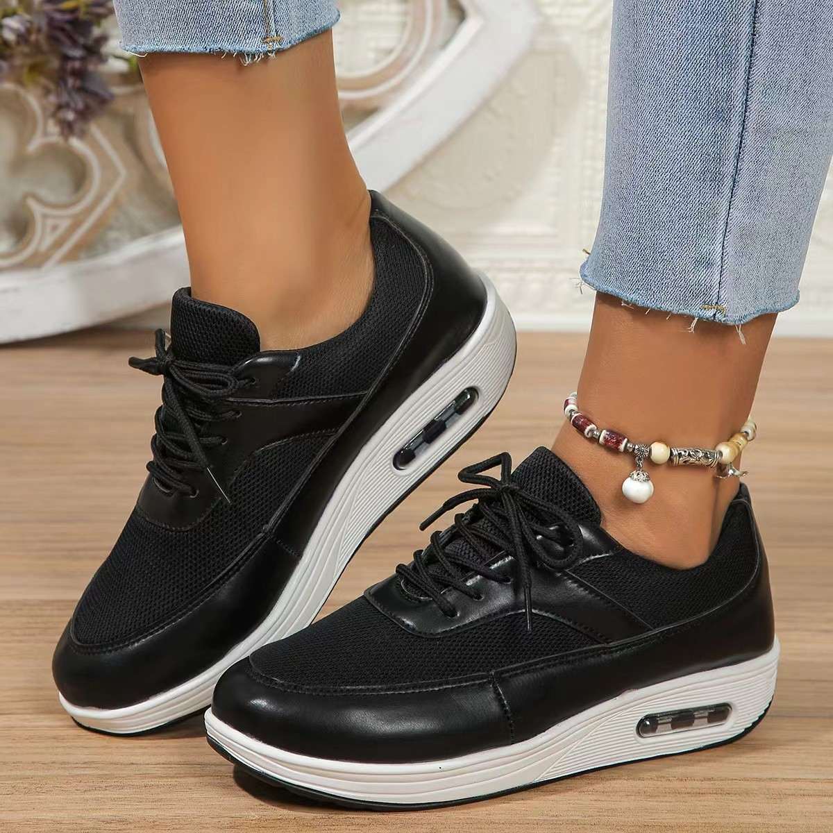 Thick bottom 2024 spring and autumn foreign trade new large size color matching round head shallow mouth lace-up casual women's sports shoes gl661