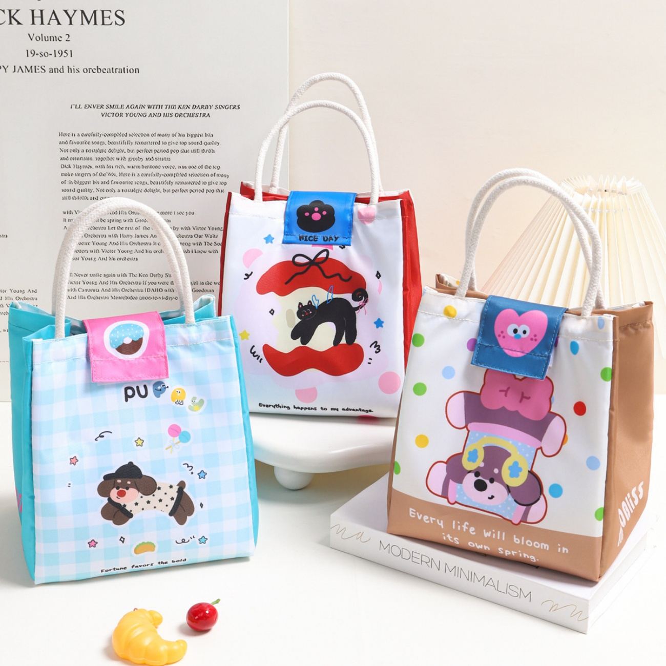 Cartoon Insulated Lunch Bag, Portable Handheld Lunch Box Bag, Thickened Oil-Proof Lunch Tote for Office Workers & Students
