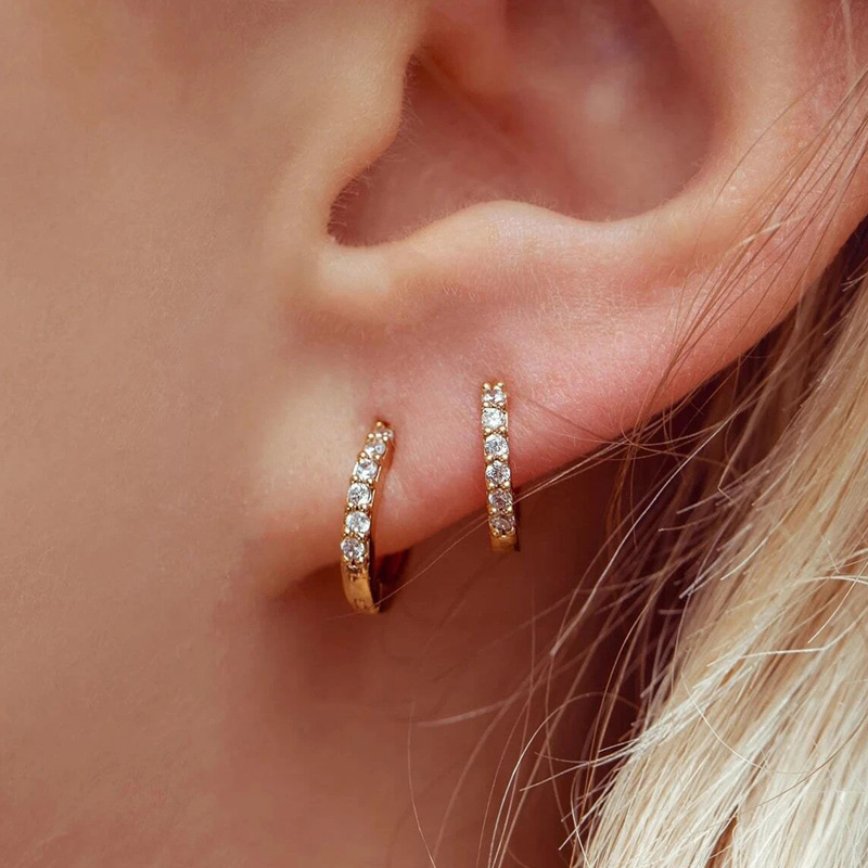 Elegant Metal Earrings Ear Cuff Gold Plated Pearl Ear Clips for Women Fashion Jewelry Crystal Earring Girls Accessories