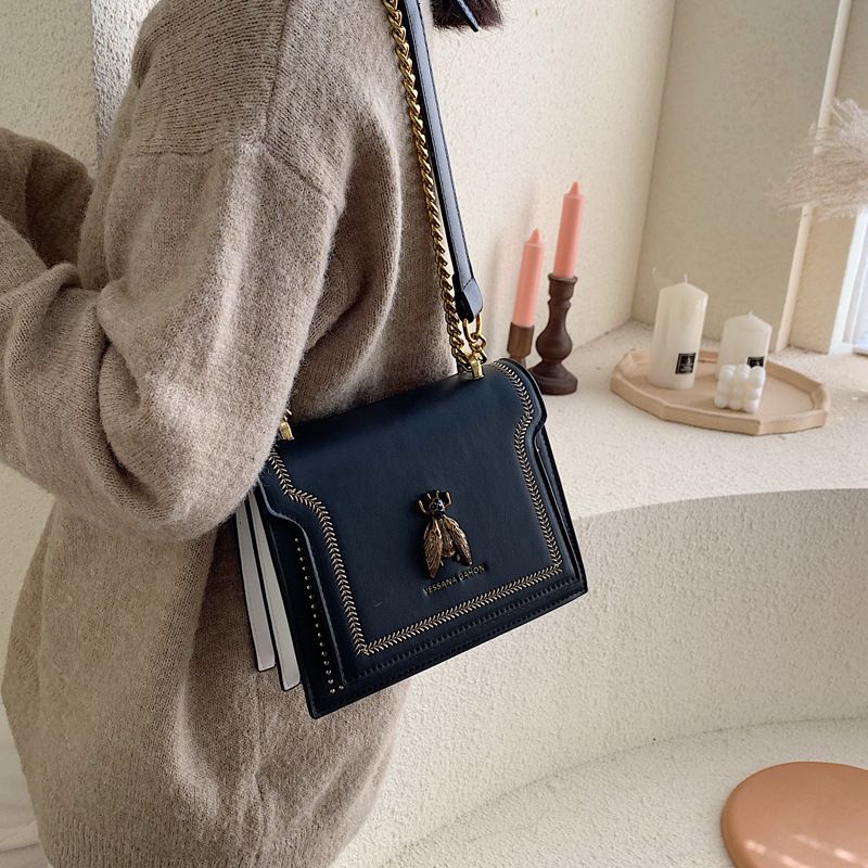 French women's bag 2024 summer new chain retro bee single shoulder tote bag contrasting color crossbody small square bag
