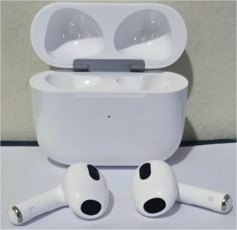 Apple AirPods Earphone with iPhone Cable 