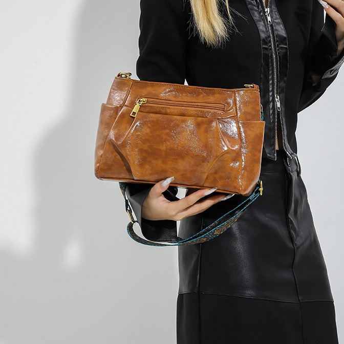 CC&1065 Personalized Stylish Adjustable Shoulder Strap Pu Sling Shoulder Bag For Women