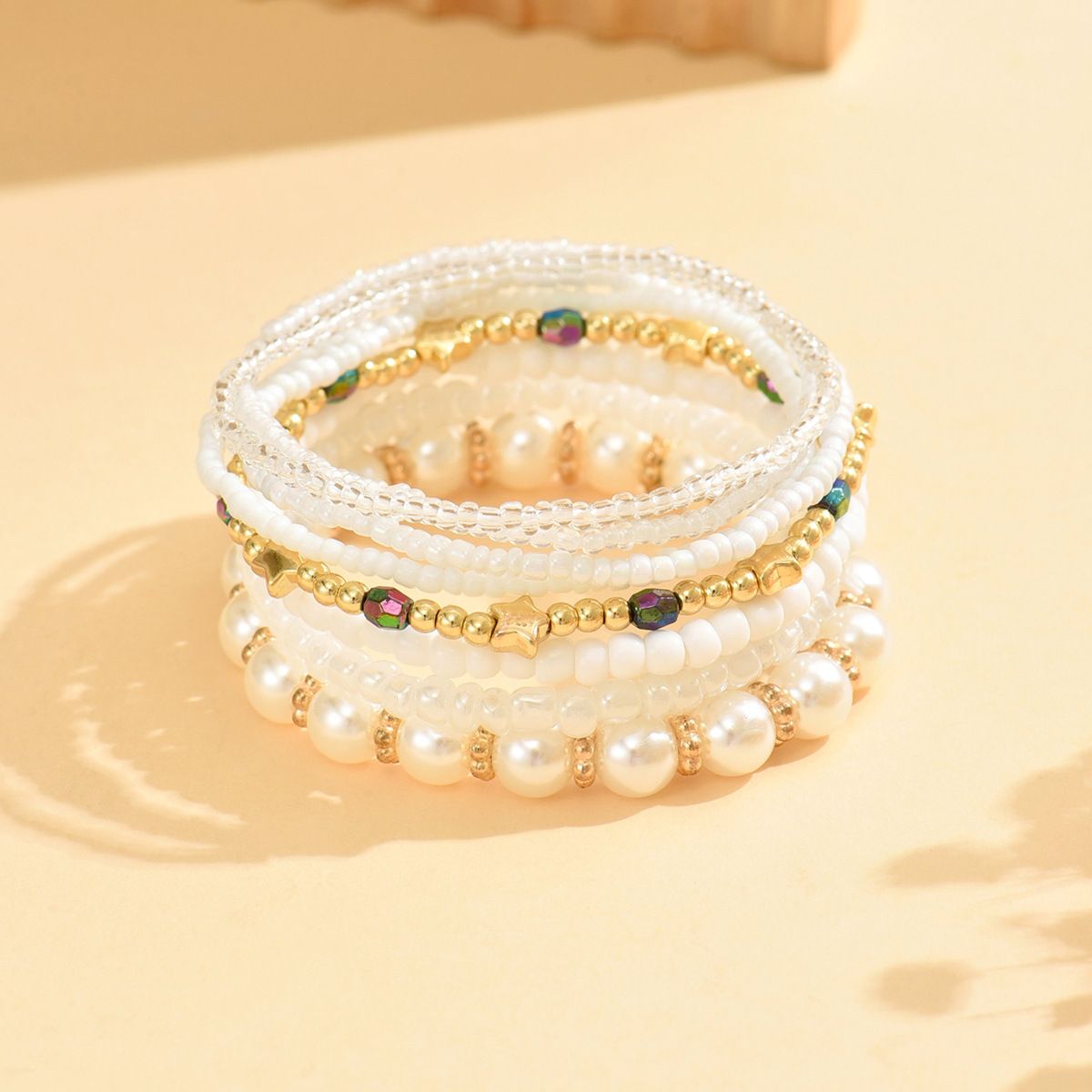 8-Piece White Beaded & Imitation Pearl Stretch Bracelet Set with Gold-Tone Accents, Stackable Elegant Fashion Jewelry for Women

