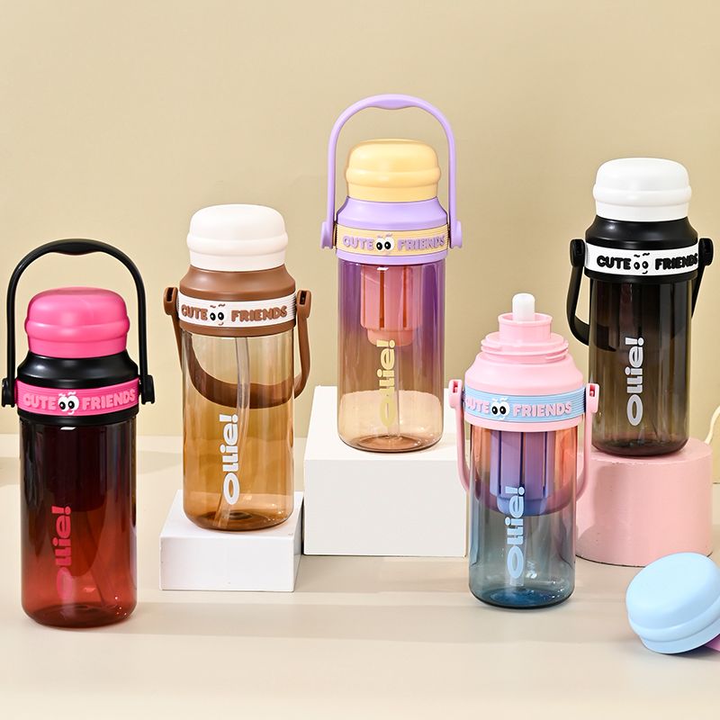 760ml Plastic Water Bottle with Chug Lid and Carry Handle, Reusable, BPA Free, Dishwasher Safe, Perfect for Travel, School, Outdoors, and Gym