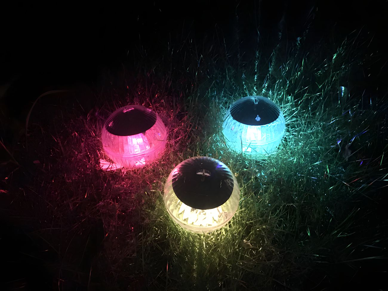 Solar water floating lights pool floating lights lights magic ball light creative ball colour light bathtub pool projection light