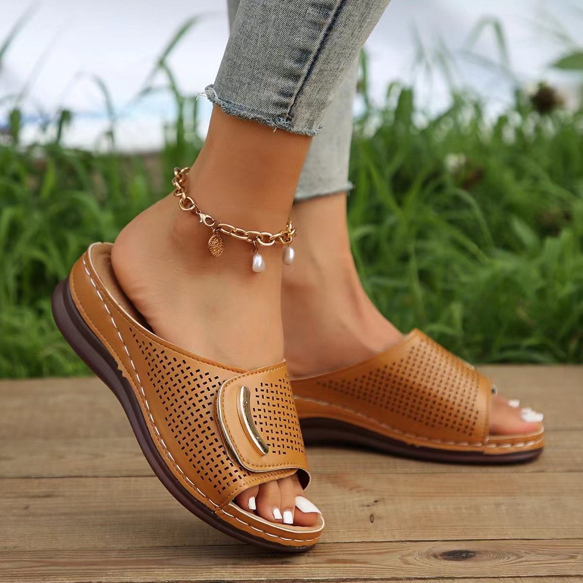 A58 Women's Summer New Fashion Comfortable Beach Slippers Solid Color Wedge Sandals