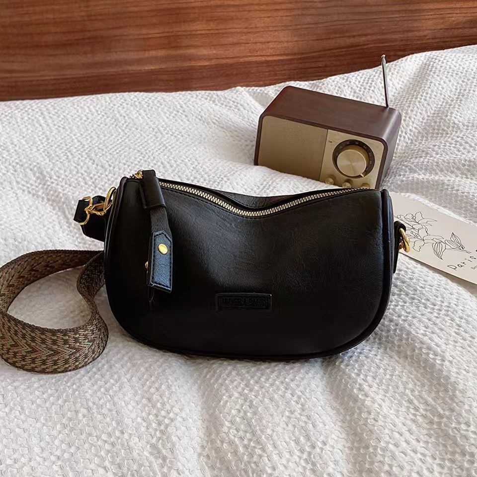 Solid Color Boston Pillow Bag for Outdoor Travel, Unique Women Bag, Wide Strap Casual Shoulder & Crossbody Bag