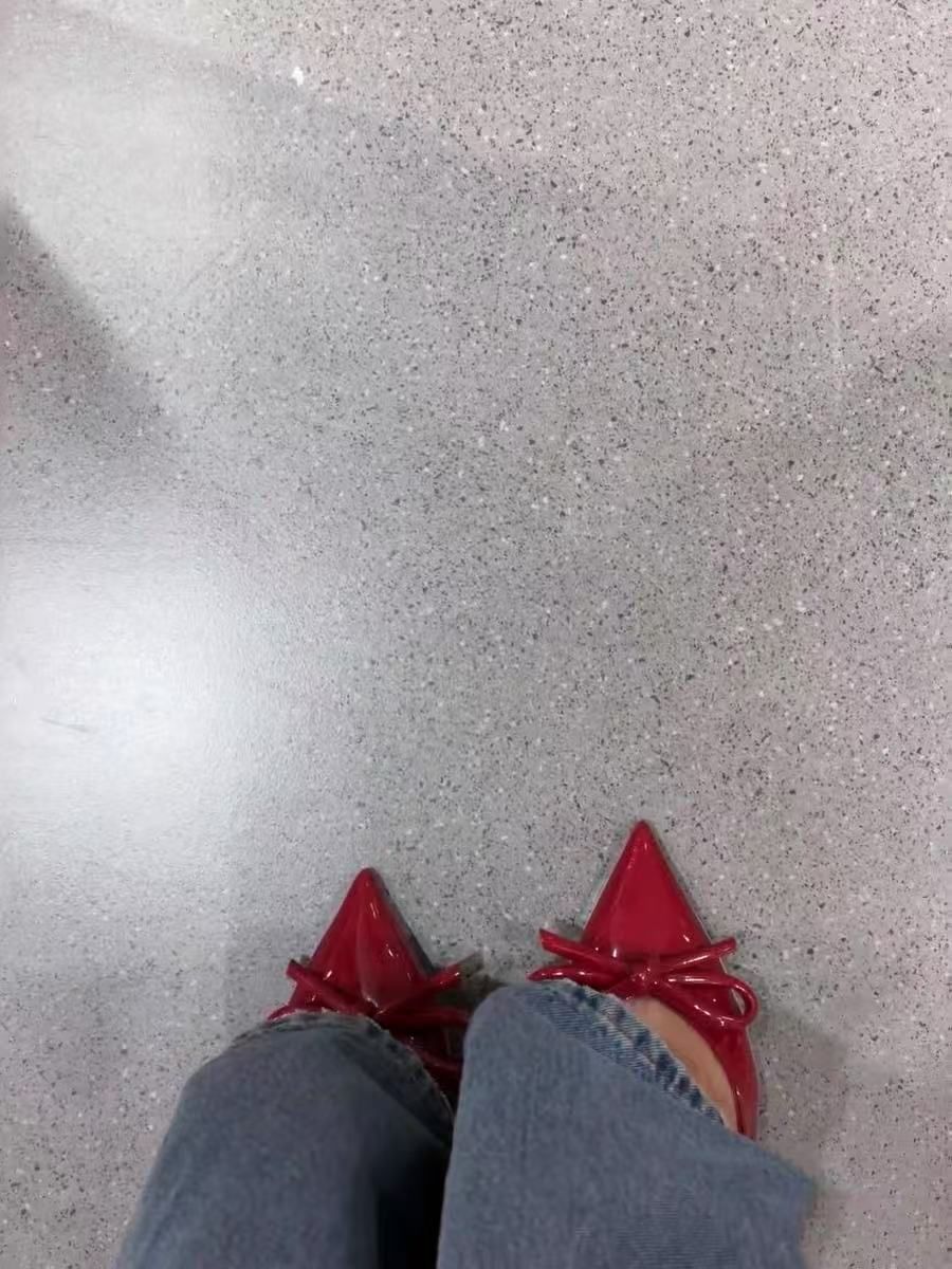 European and American style bow high-heeled pointed-toe sandals for women in summer 2025, red patent leather pointed-toe mules single shoes