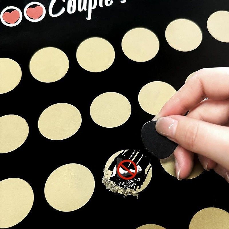 Valentine's Day Scratch-off: 100 Couple Poses Challenge Scratch-off, 100 Sex Games Challenge Scratch-off