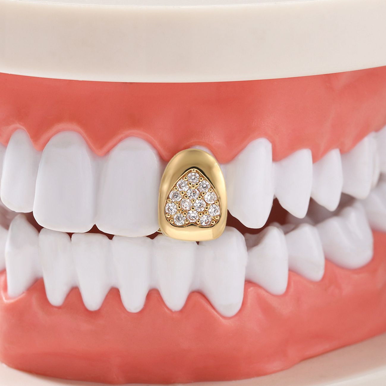 HIPHOP grillz braces single gold/silver inlaid zircon teeth grillz tooth grillz gold teeth silver teeth【Heart inlaid diamond】